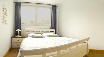 2. Schlafzimmer